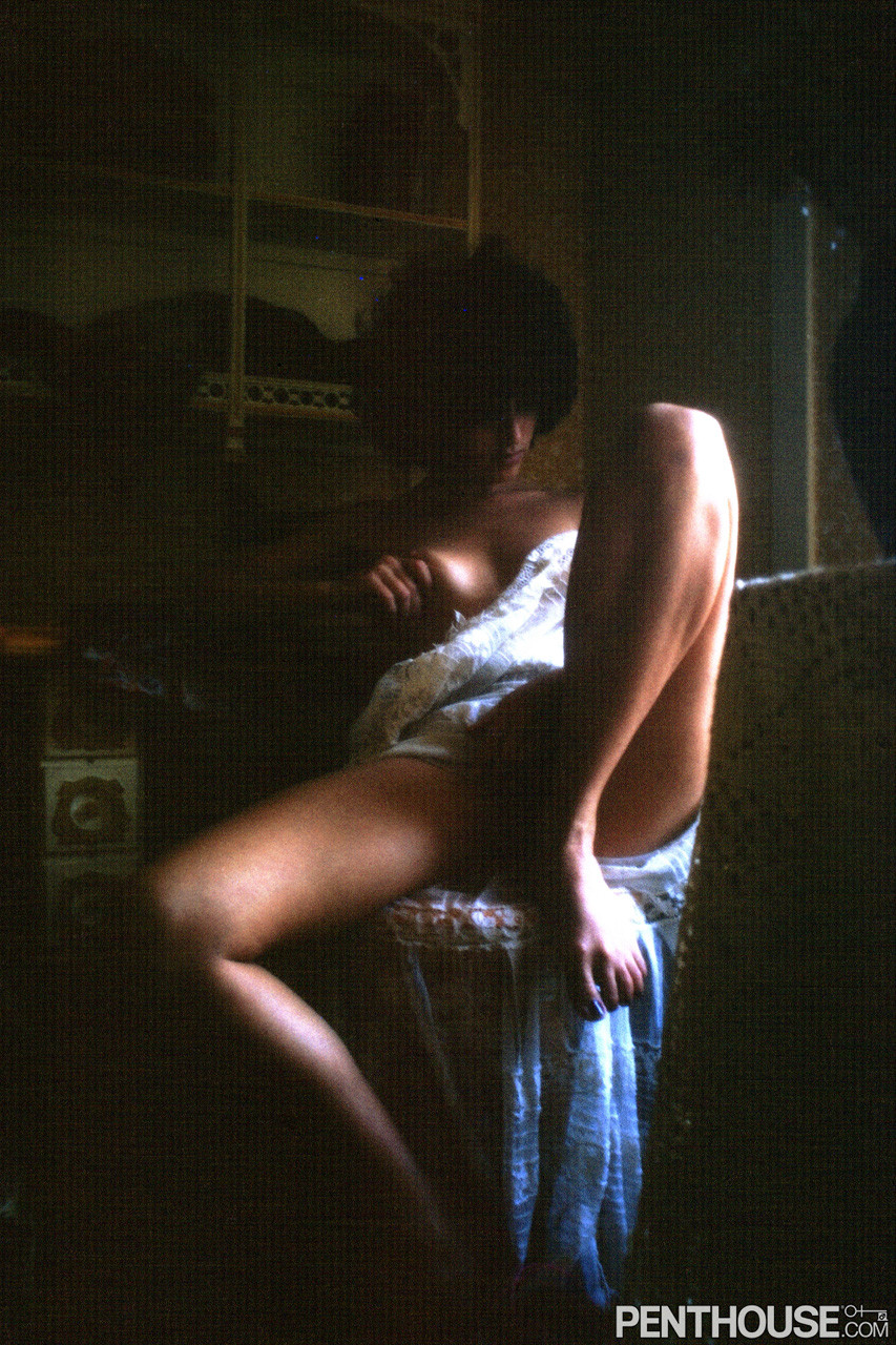 Elaine Lowny nude pic